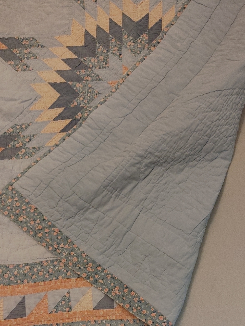 Antique Square Lonestar Small Hand Quilted Quilt in Blue and Pink - Picture 11 of 17